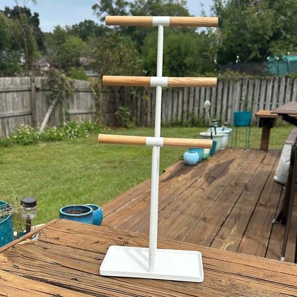 Jewelry organizer